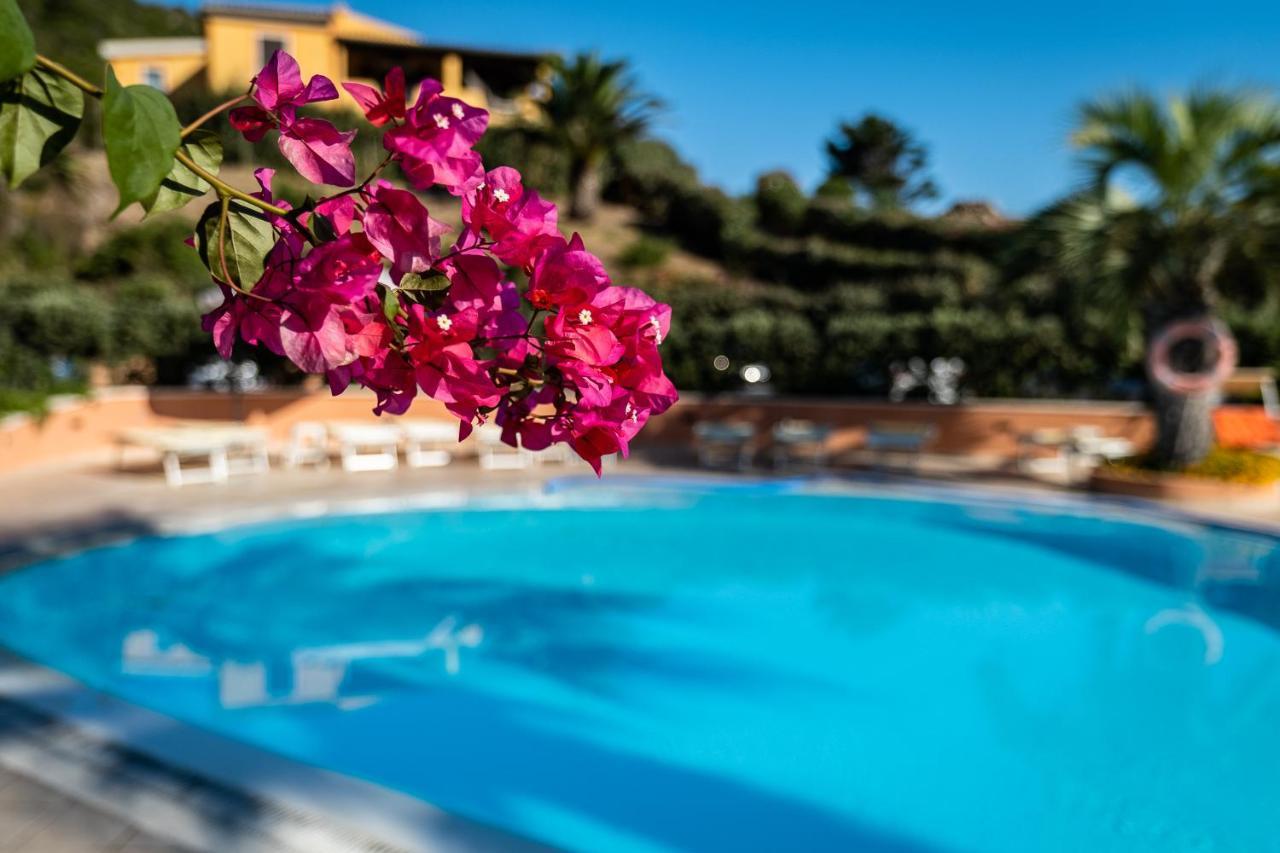 Hotel Corallaro Santa Teresa di Gallura Esterno foto